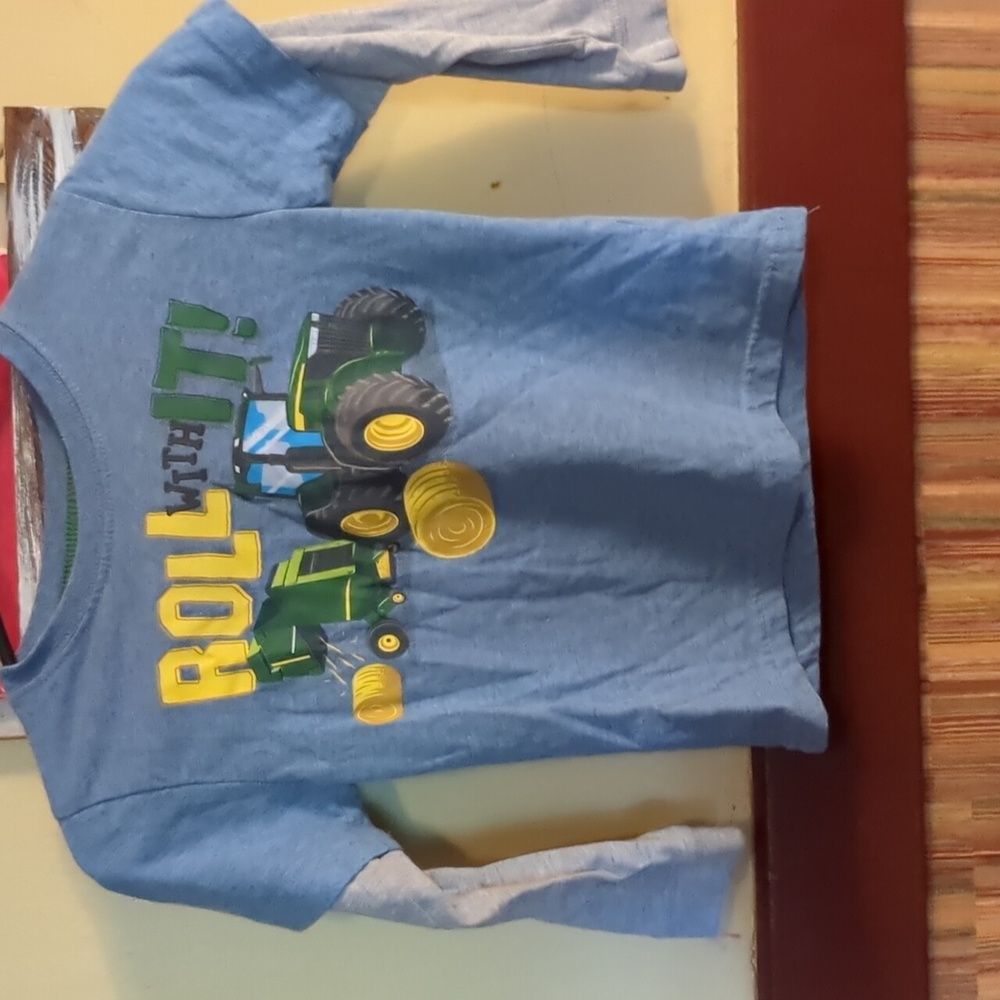 John Deere size 4t tractor short